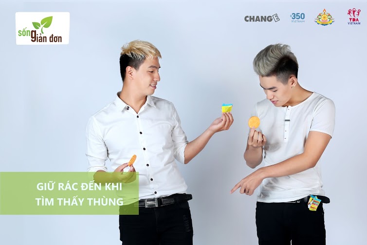 Nghệ[-]sĩ[-]Việt[-]Nam[-]tham[-]gia[-]chiến[-]dịch[-]"Sống[-]giản[-]đơn"